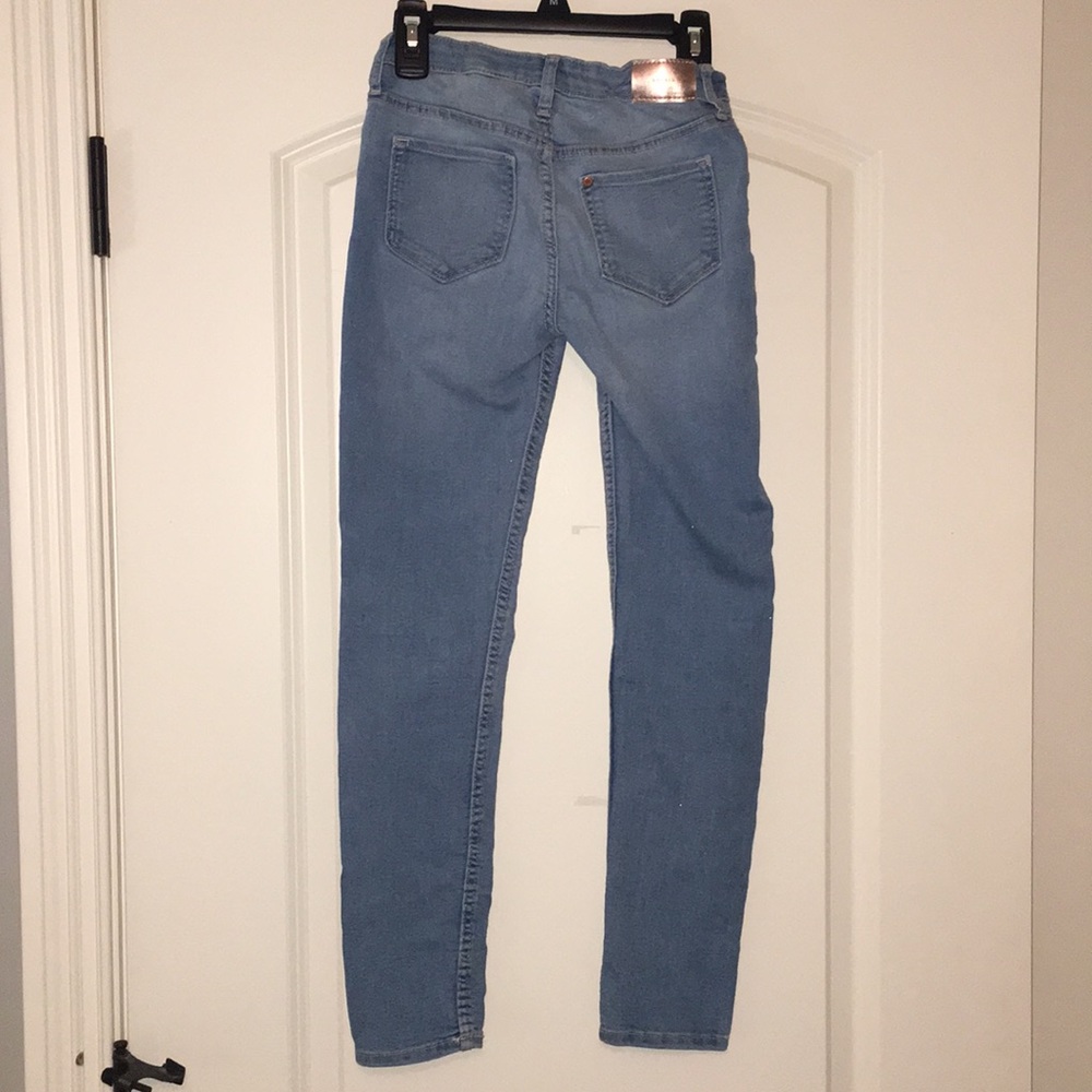 Girl’s H&M jeans - Picture 3 of 8